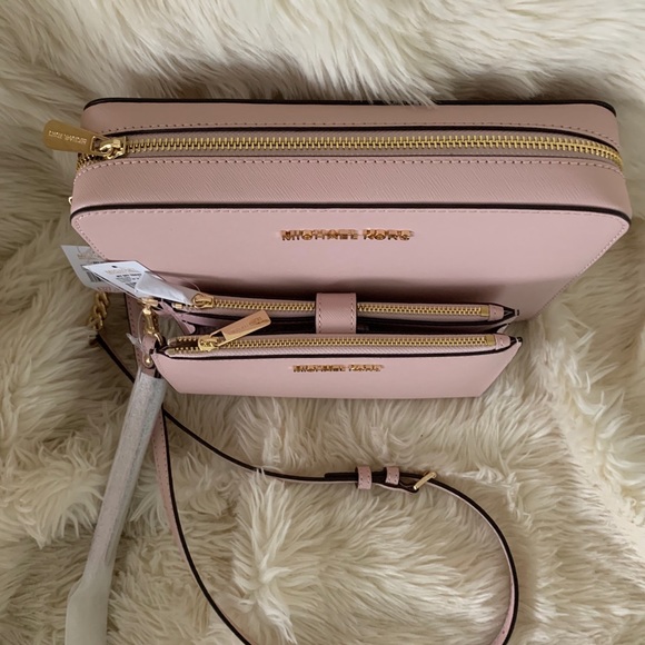 MICHAEL KORS CROSSBODY & WRISTLET. NWT. “B… - Picture 2 of 16